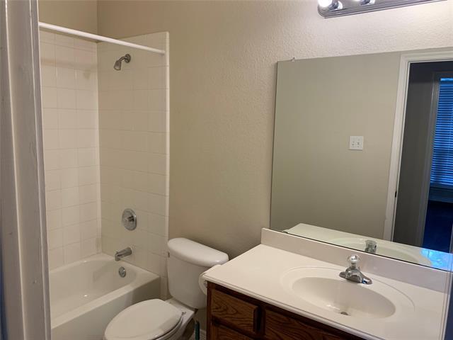 Building Photo - 3605 Vista Verde Tr