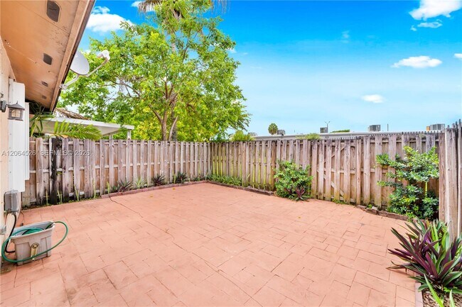 Building Photo - 6742 NW 188th Terrace