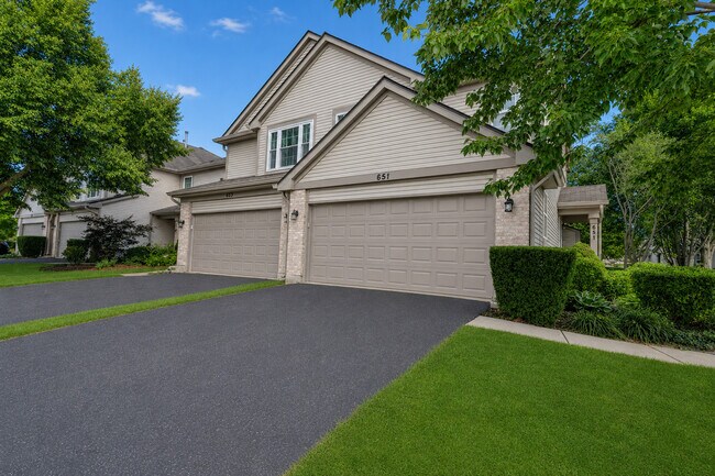 Building Photo - 651 Lancaster Cir