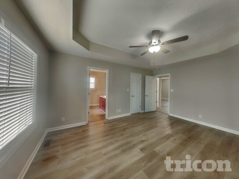 Building Photo - 1616 Broad Cir