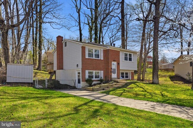 Building Photo - 9518 Blanchard Dr