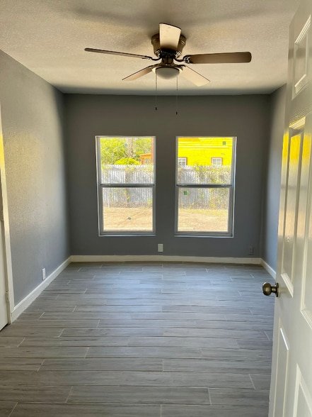 Building Photo - 2223 Gorman Ave