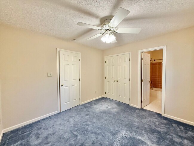 Building Photo - Exceptionally Located 3BD, 2.5BA Cary Home with Premier HOA Amenities