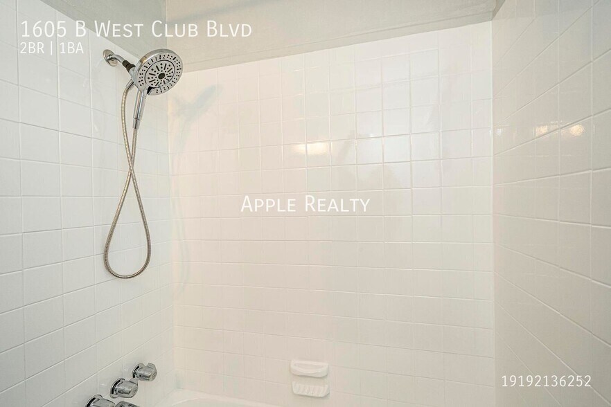 Building Photo - 1605 W Club Blvd