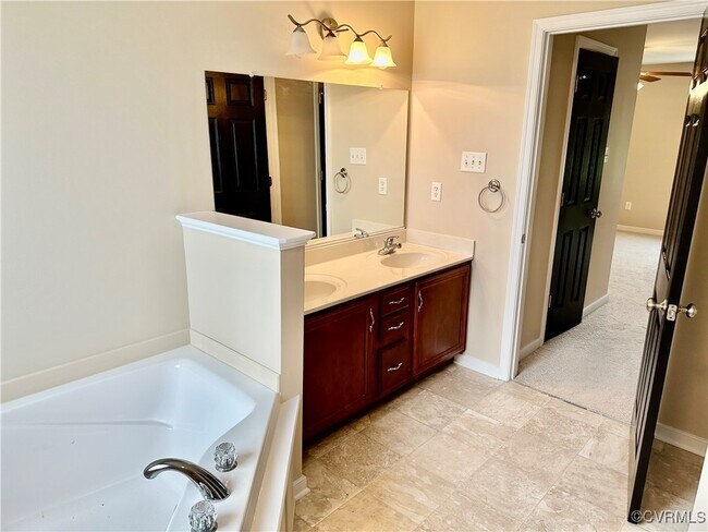 Building Photo - 2905 Meadowview Blvd