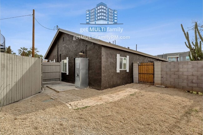 Building Photo - 1006 E Pasadena Ave