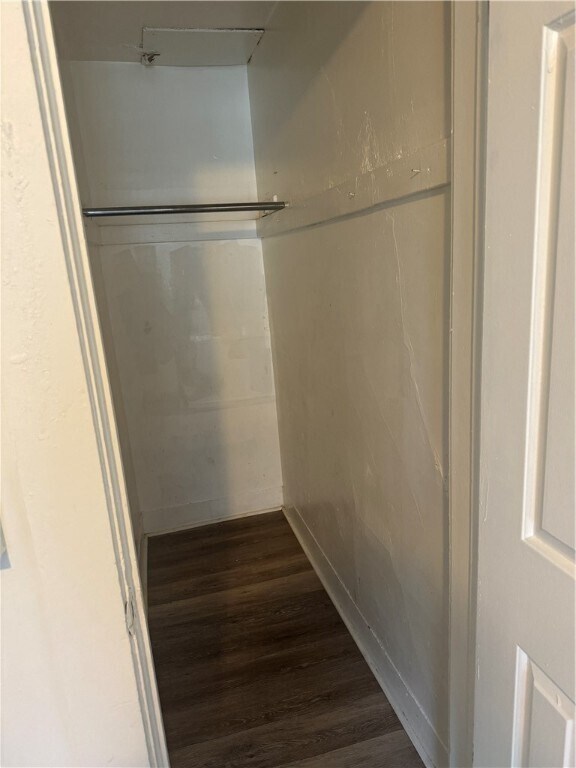 Building Photo - 304 1st St