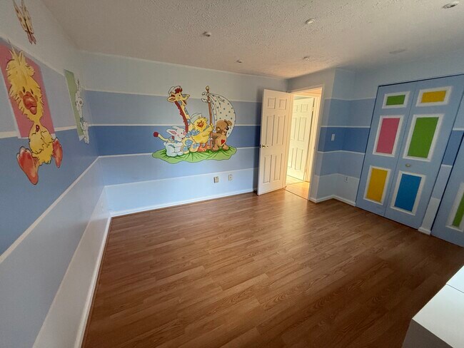 Building Photo - 11 Honeybell Ct