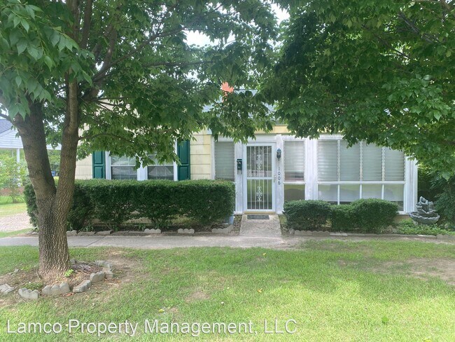 Building Photo - 3 br, 2 bath House - 1006 Bragg Street