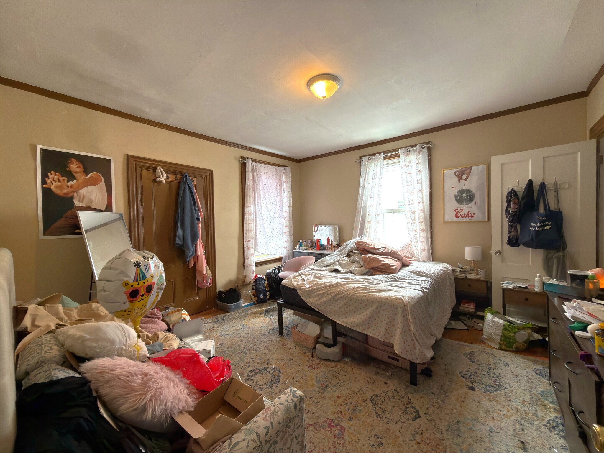 Building Photo - 19 Strathmore Rd