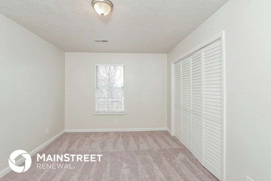 Building Photo - 1517 Randall Park Dr