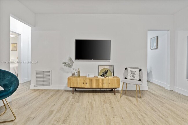 Building Photo - 2788 SW 33rd Ct