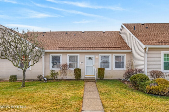 Building Photo - 69 William And Mary Sq