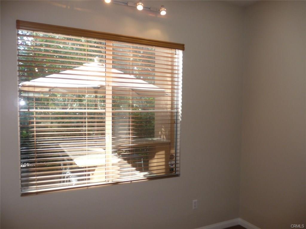 Building Photo - 2630 Dunstan Dr