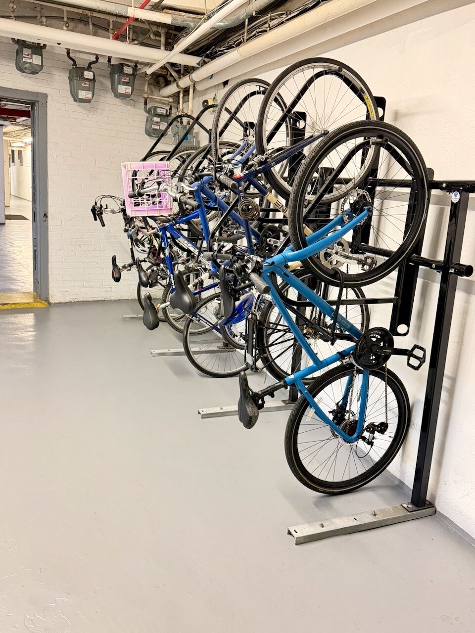 Building Photo - 116 Riverway