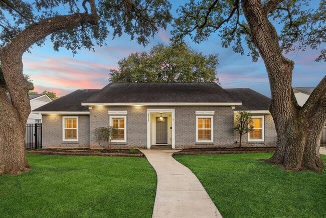 Building Photo - 6215 Cheena Dr