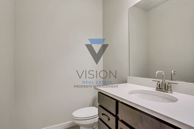 Building Photo - 4093 W Harmony Dr