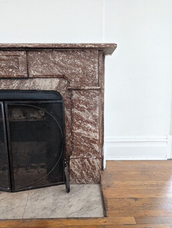 Building Photo - 346 S Rose St