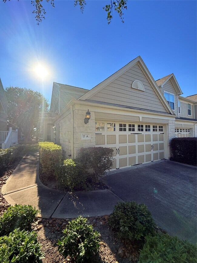 Building Photo - 13600 Breton Ridge St