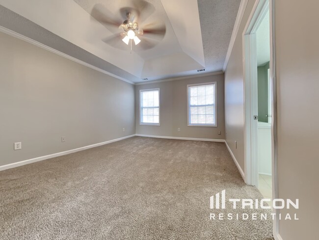 Building Photo - 1619 Spring Hill Ct