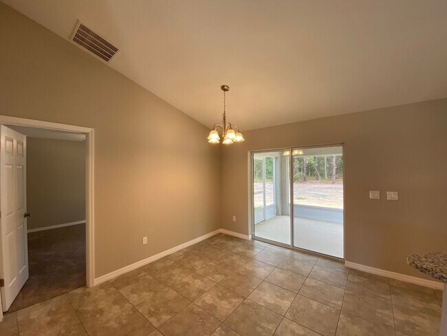 Building Photo - Desirable SW Ocala Neighborhood 3/2/2 *WON'T LAST*