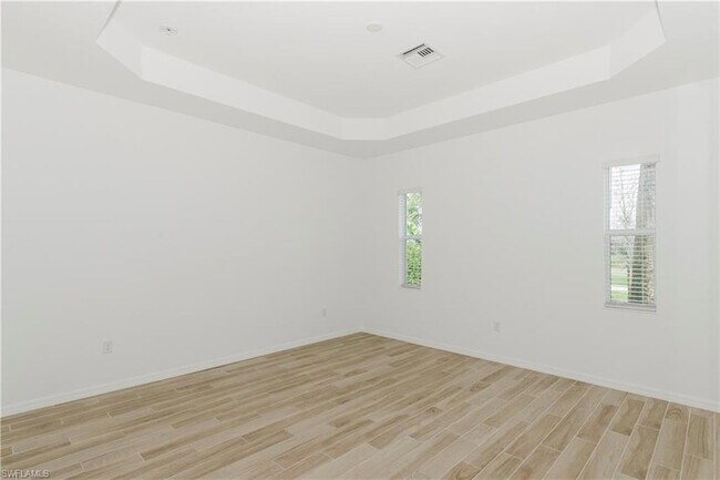 Building Photo - 5947 Sunningdale St