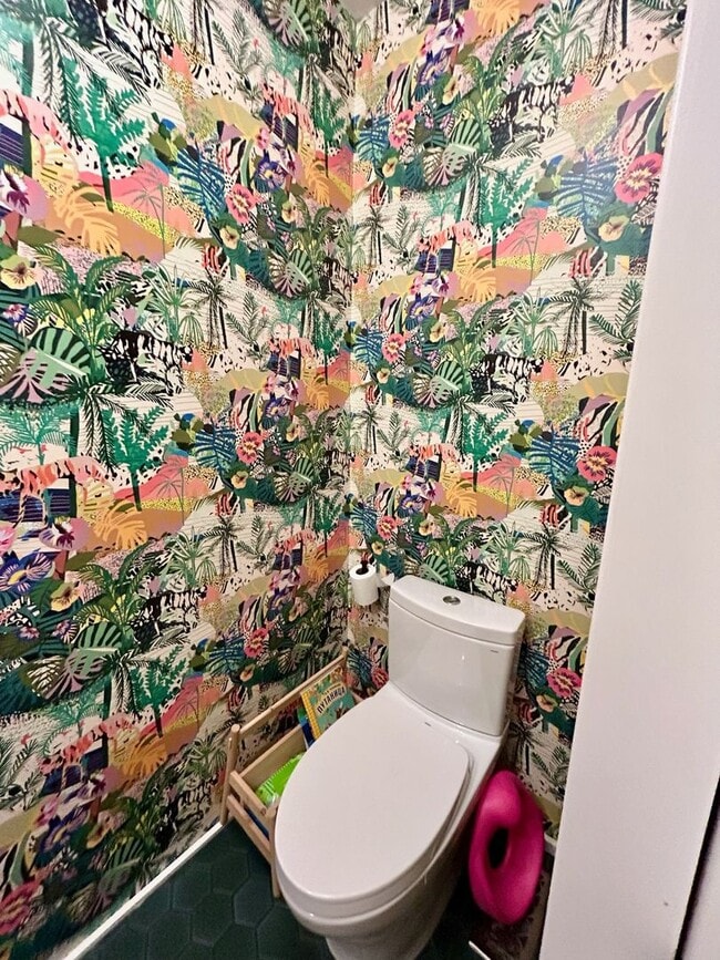 Building Photo - PRAGER DUPLEX