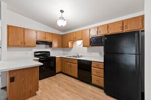 Building Photo - Black Creek Estates