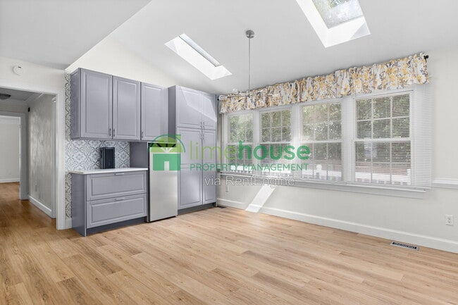 Building Photo - 948 Forest Lakes Cir