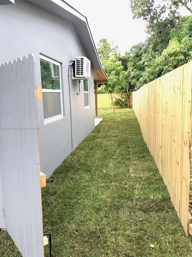 Building Photo - 2465 NE 183rd St