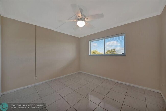 Building Photo - 750 NE Spanish River Blvd