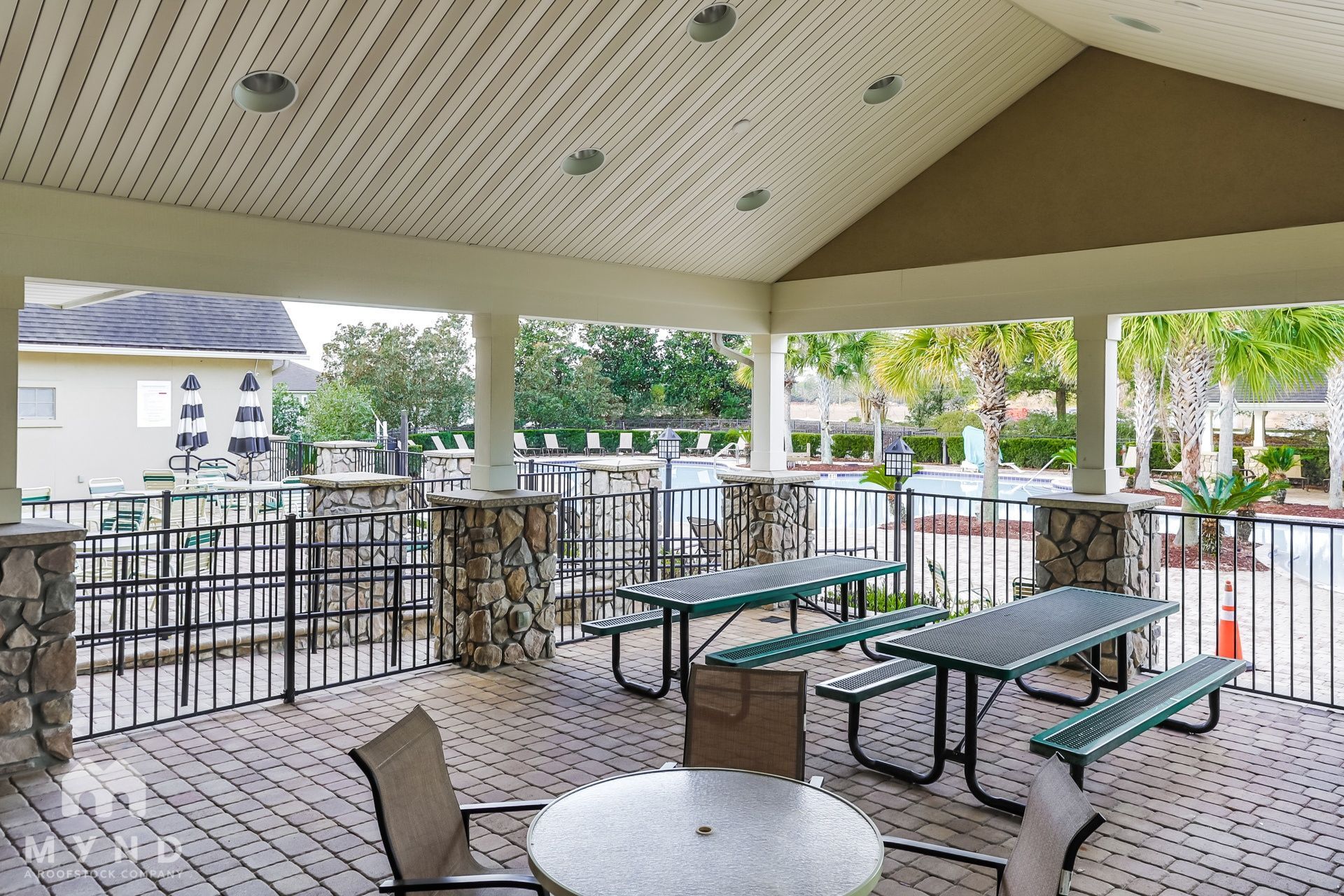 Building Photo - 2195 Pebble Point Dr