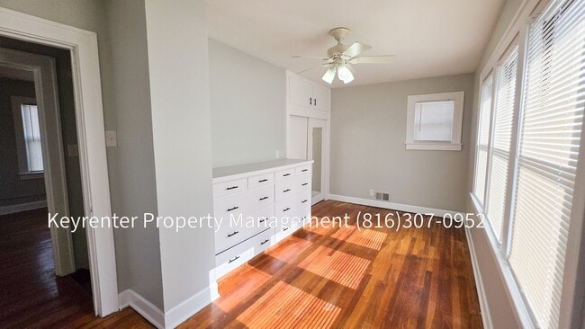 Building Photo - 1418 N 27th St