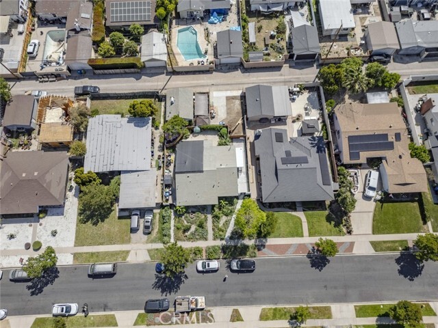 Building Photo - 9238 Swinton Ave