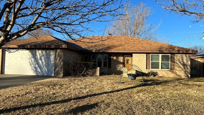 Building Photo - 3730 Rutson Dr