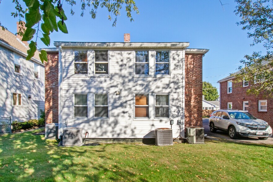 Building Photo - 24 Gill Rd