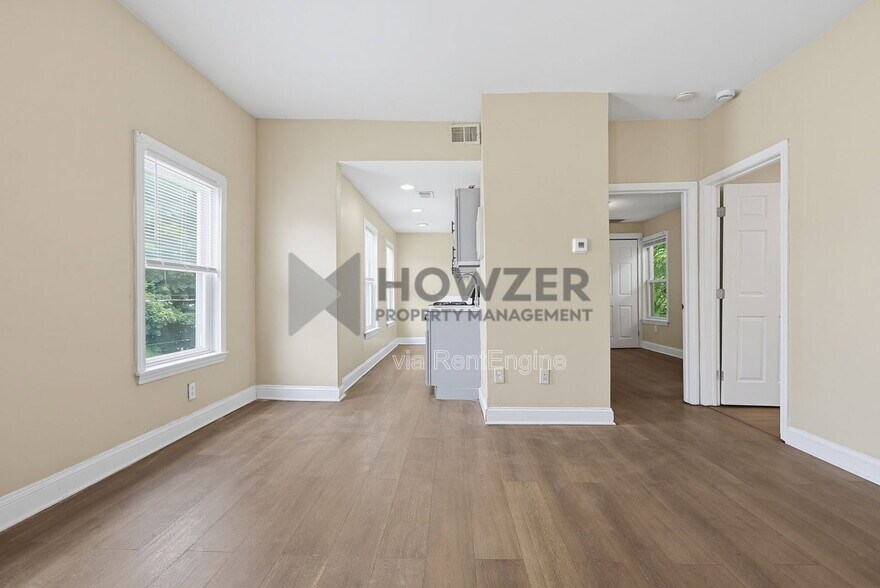 Building Photo - 14-18  Chester Avenue Unit 16