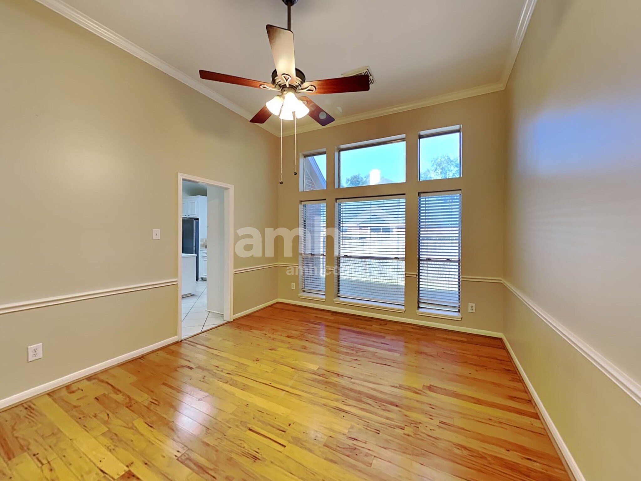 Building Photo - 104 Laguna Pointe Dr