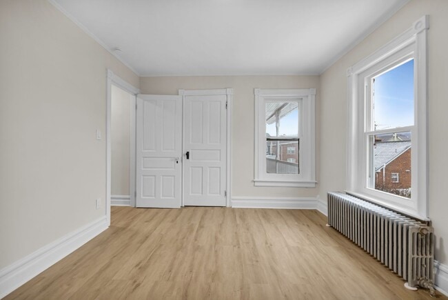 Building Photo - 109 N Sixth St