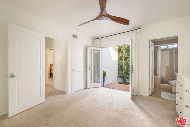 Building Photo - 360 Canon Dr