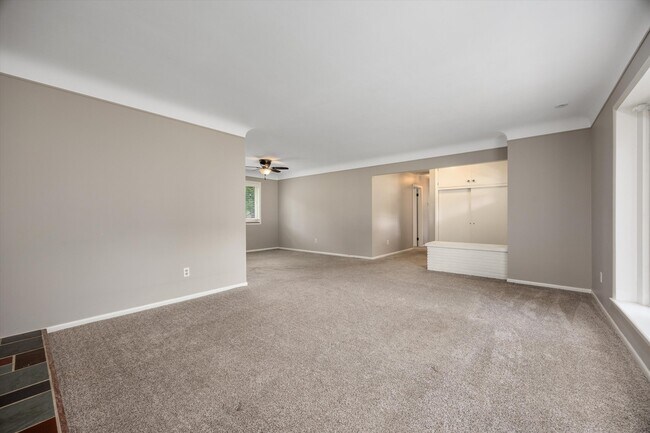 Building Photo - 4790 Belzair Dr