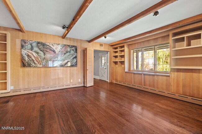 Building Photo - 1880 Meadowview Ln