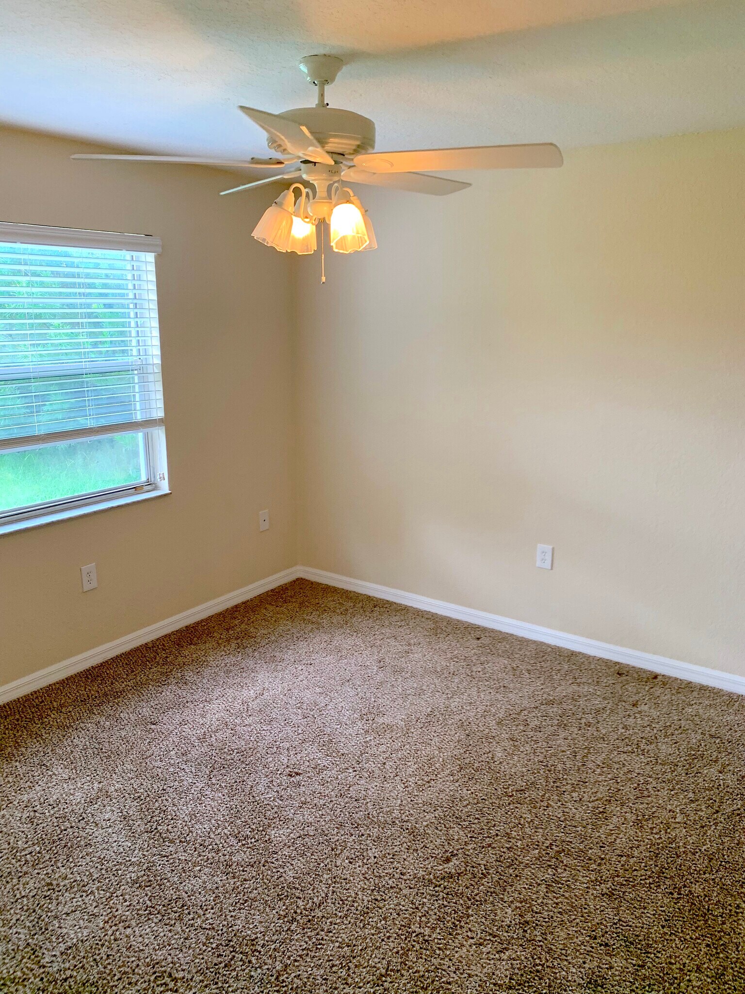 Building Photo - 7055 Lassen Ave