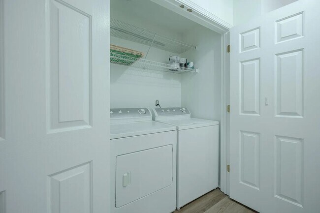 Building Photo - Available now. Great 2 BR/2 BA PARTIALLY FURNISHED Home in Meridian Place!