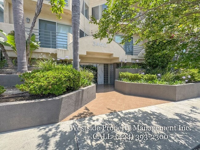 Building Photo - 3460 S Centinela Ave