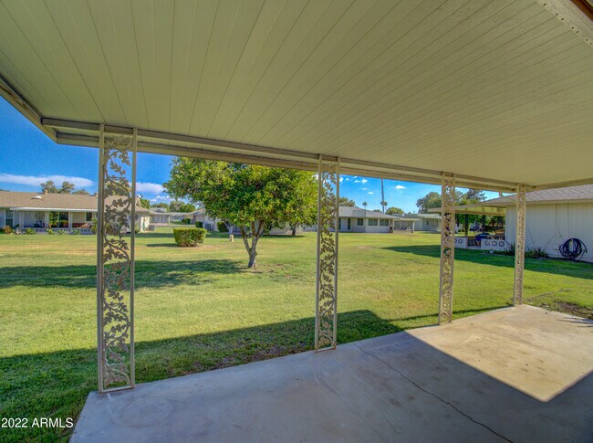 Building Photo - 10007 W Shasta Dr