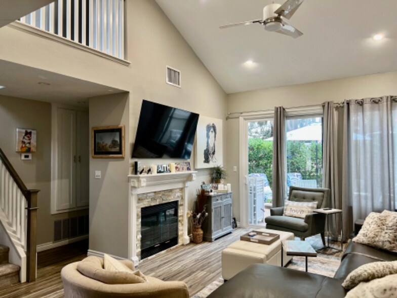 Building Photo - 3738 Fallon Cir