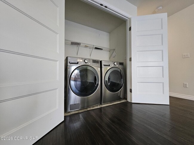 Building Photo - 1022 Northpointe Bluff Dr