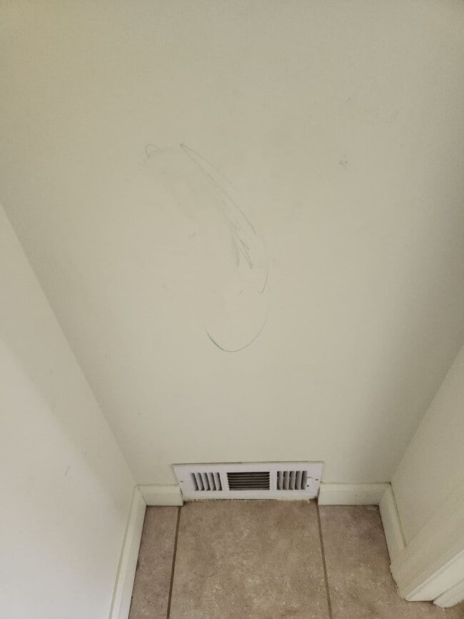 Building Photo - 413-415 N. 6th Avenue