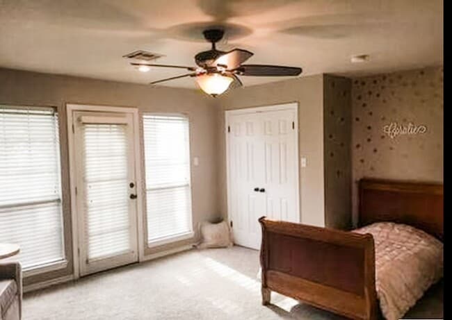 Building Photo - Mill Creek Executive Home Overlooking Golf Course at 17th Tee